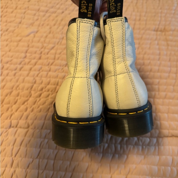 Dr. Martens 101 Leather Lace-Up Boots Yellow Stitch Sz US 9 NWOB - Picture 5 of 7